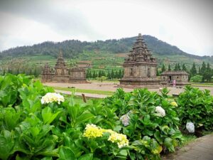 paket wisata dieng candi arjuna