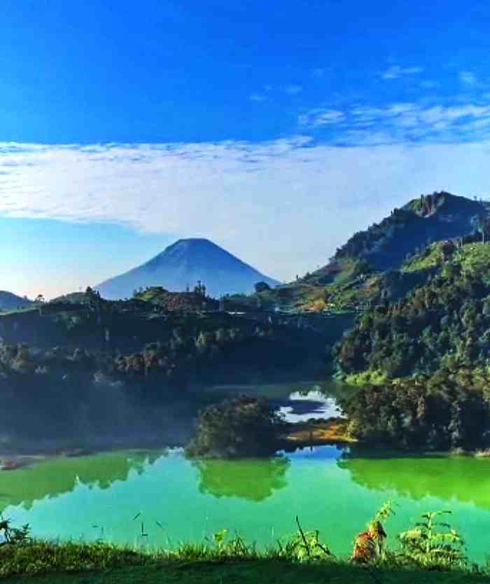 telaga warna dieng