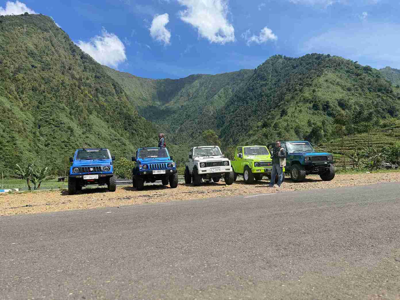 sewa jeep dieng custom